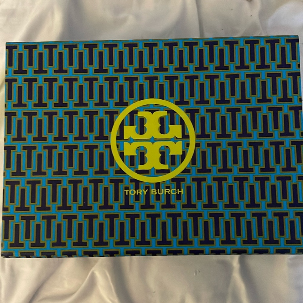 Tory Burch gift box